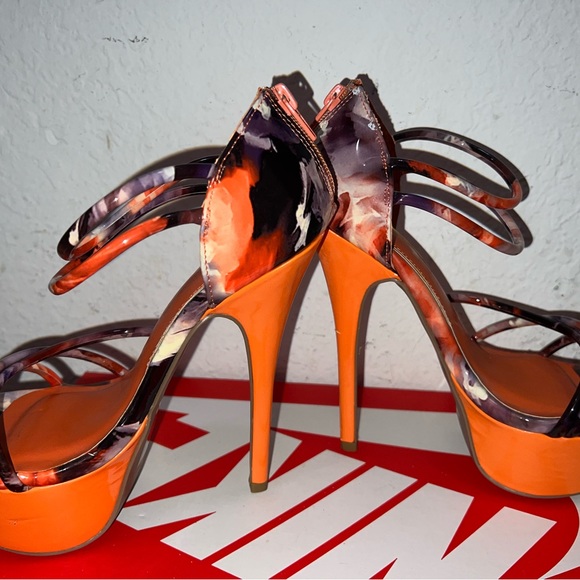 Scene - Picture 3 of 5